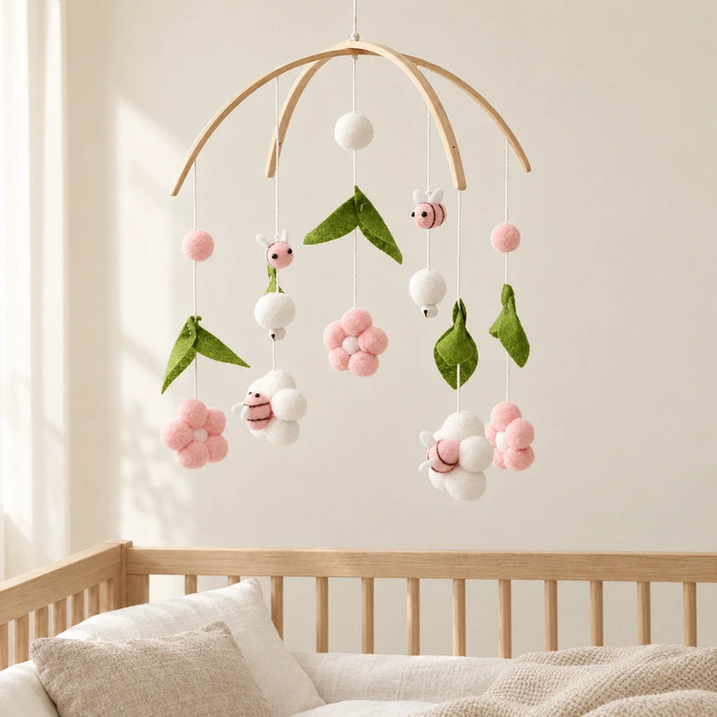 Mobile Bébé Rose Pour Fille en bois