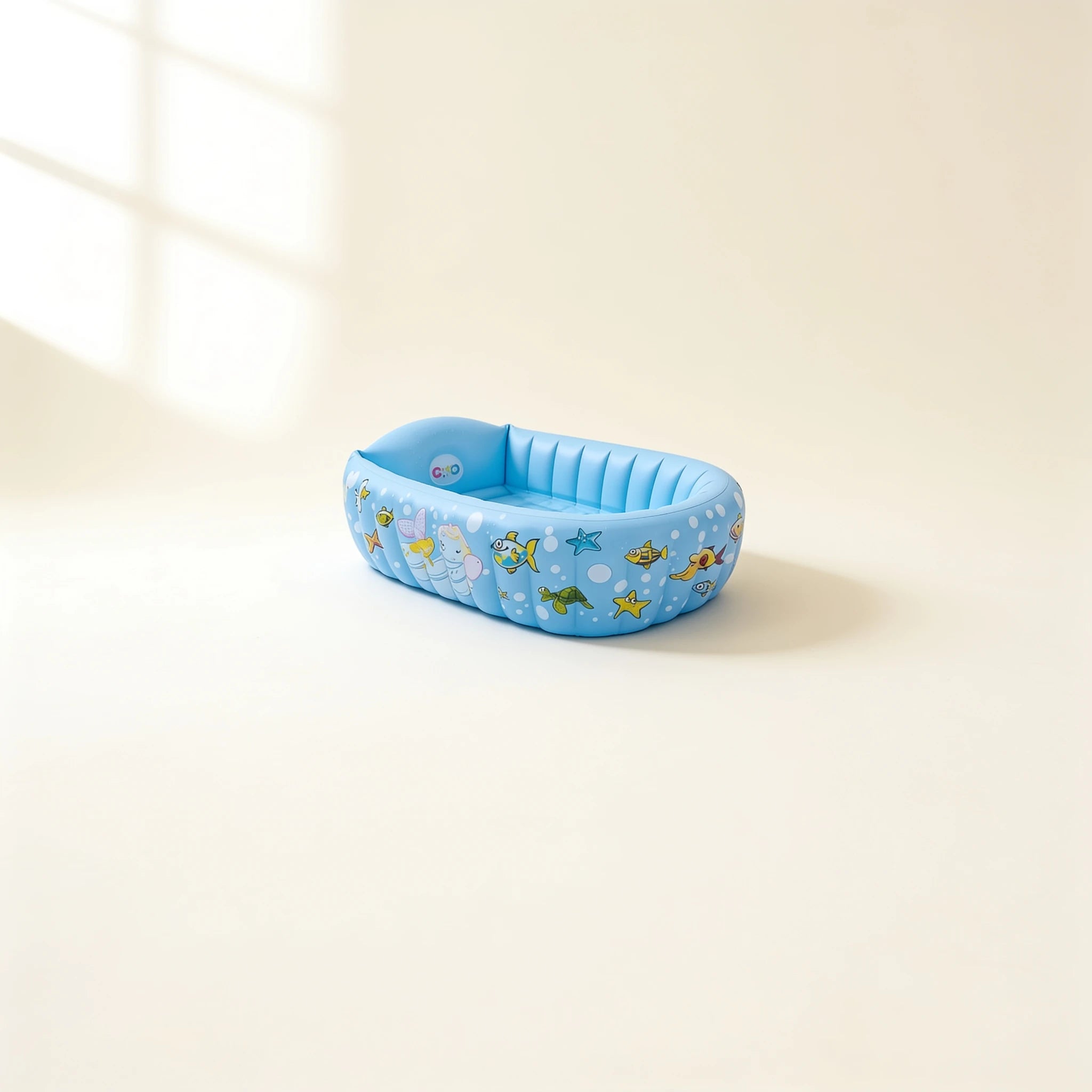 Baignoire bébé gonflable à vidange Petit Océan – coloris Bleu clair