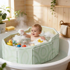 Grande baignoire bébé pliable XXL en situation dans la salle de bain, ambiance cosy