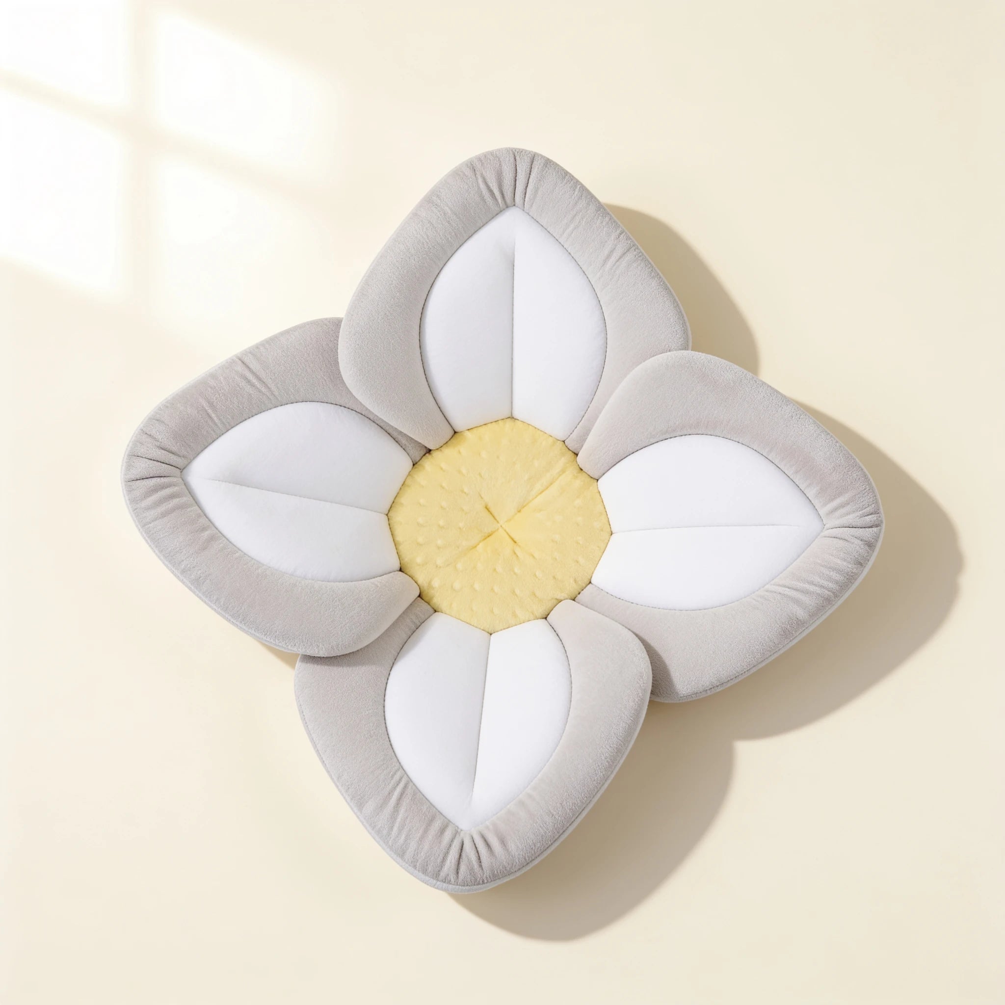 Coussin de baignoire bébé petit compagnon Doudou – coloris Fleur gris