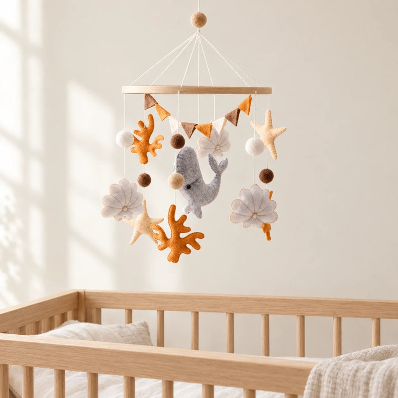 Mobile Bébé Corail en bois