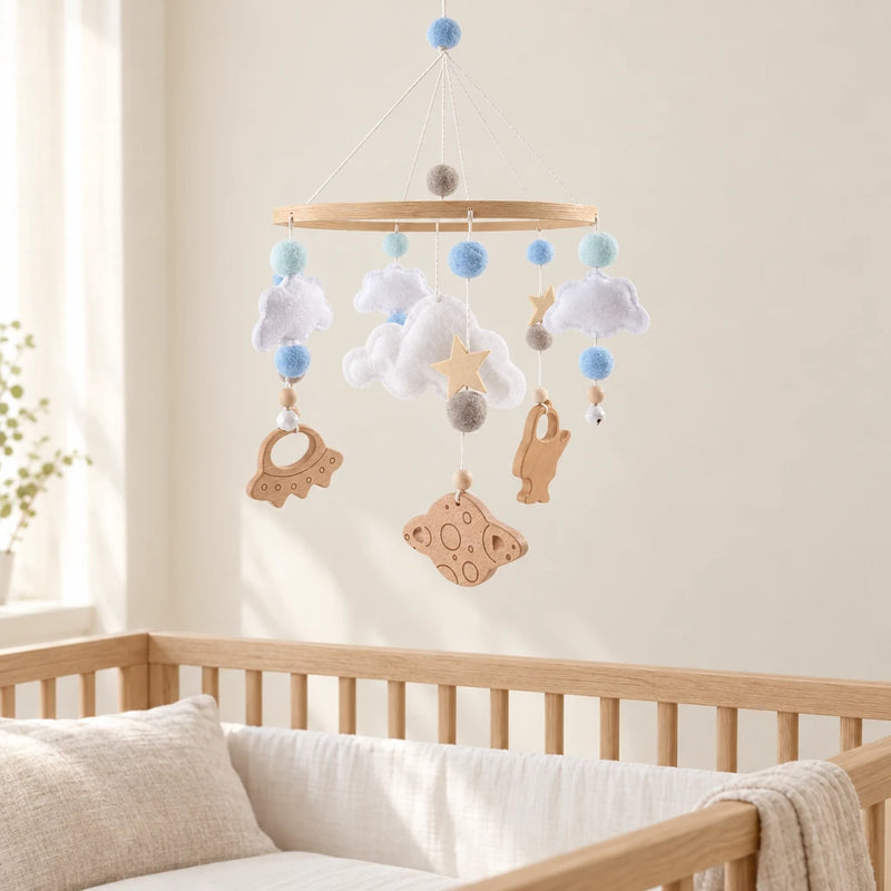 Mobile Bébé Système Solaire en bois