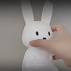 Veilleuse lapin en action : 7 couleurs et lumière chaude