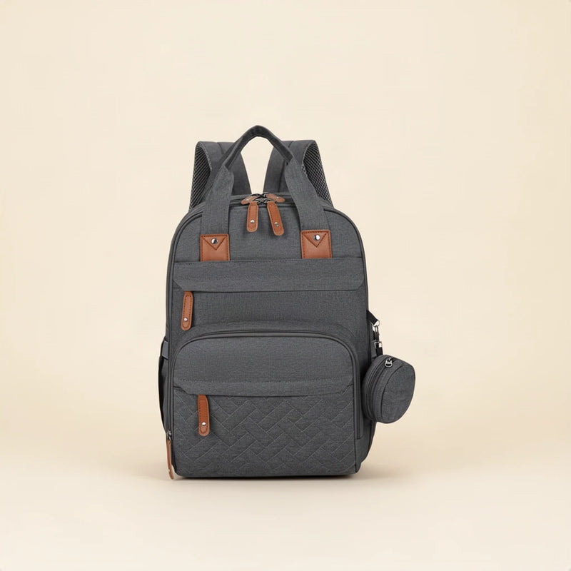 Sac à dos à langer isotherme et imperméable sur fond clair