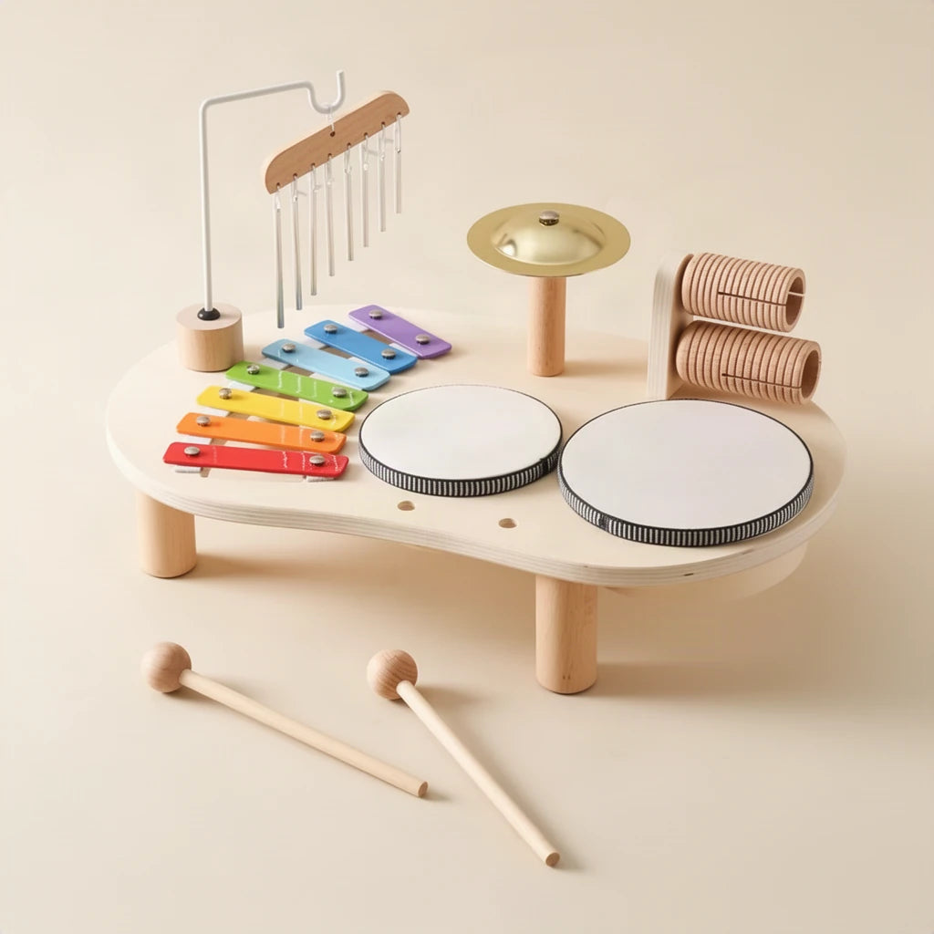 Table musicale enfant 6 instruments bois massif sur fond clair