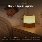 Veilleuse en bois tactile RGB avec télécommande qui éclaire doucement la chambre pendant que l’enfant dort